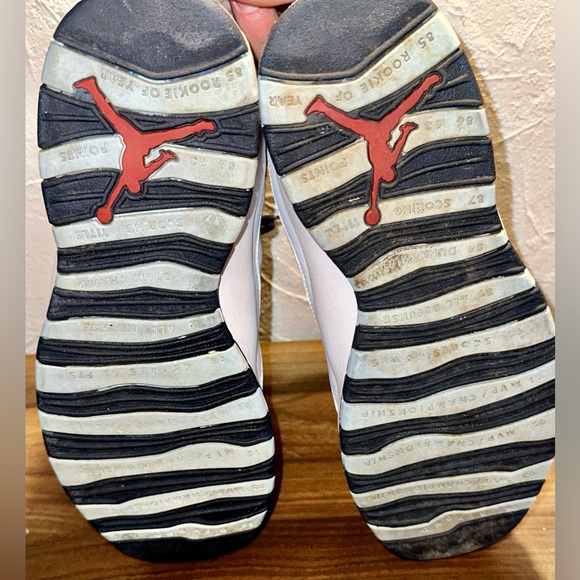 Shoes - Picture 4 of 7